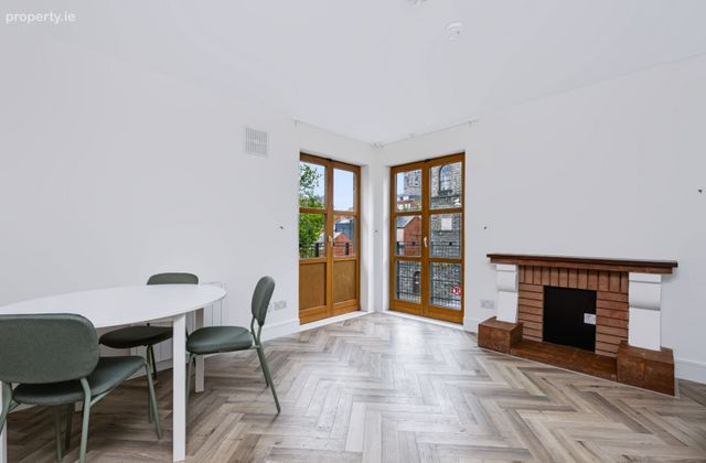 Apartment 3, Friary Close, Christchurch, Dublin 8 - Click to view photos