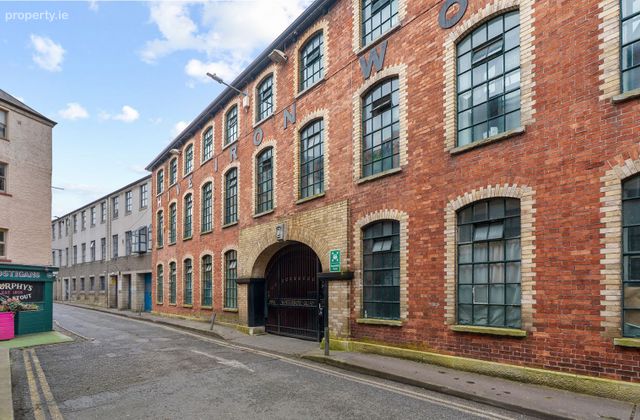 25 Waterside Quay, Hanover Street, Cork City Centre, Co. Cork - Click to view photos