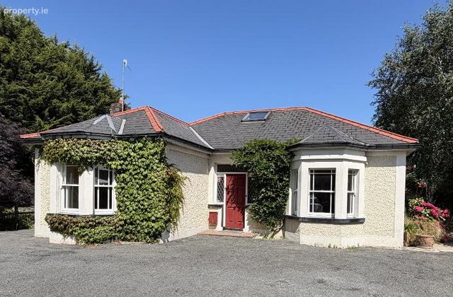 Moyleen House, Ardee Road, Carrickmacross, Co. Monaghan, Carrickmacross, Co. Monaghan - Click to view photos