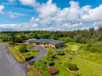 The Log Cabin, Tawnyculawee, Castlebar, Co. Mayo - Image 2
