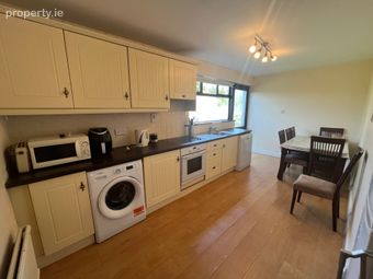 41 Castlecourt, Ballina, Co. Mayo, Ballina, Co. Mayo - Image 5