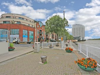 Apartment 15, Steamboat Quay, Limerick City Centre, Co. Limerick - Image 2