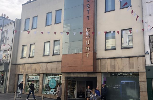 Pop Up Shops - Corbett Court Shopping Centre, Galway City Centre, Co. Galway - Click to view photos