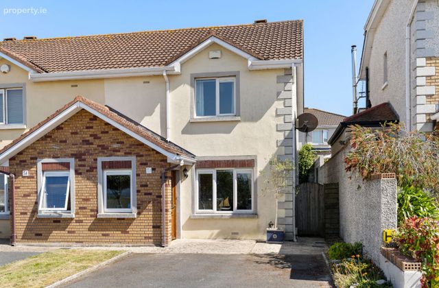 53 Saunders Lane, Rathnew, Co. Wicklow - Click to view photos
