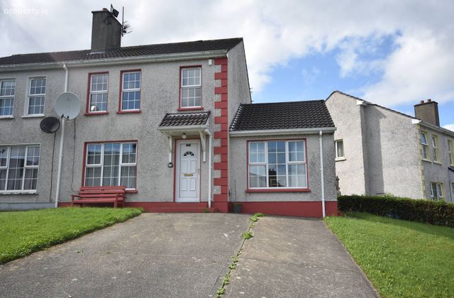 33 Sylvan Park, Letterkenny, Letterkenny, Co. Donegal - Click to view photos