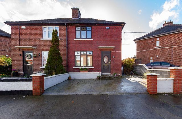 2 Knocknarea Road, Dublin 12, Drimnagh, Dublin 12 - Click to view photos