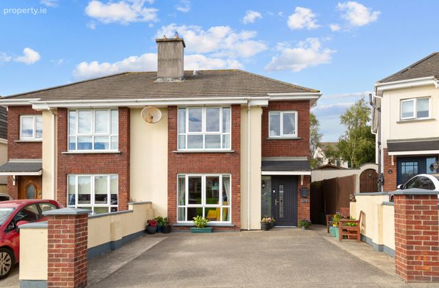 13 The Crescent, Meadowvale, Arklow, Co Wicklow, Arklow, Co. Wicklow - Click to view photos