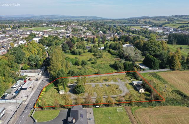 Castlehyde Road, Fermoy, Co. Cork - Click to view photos