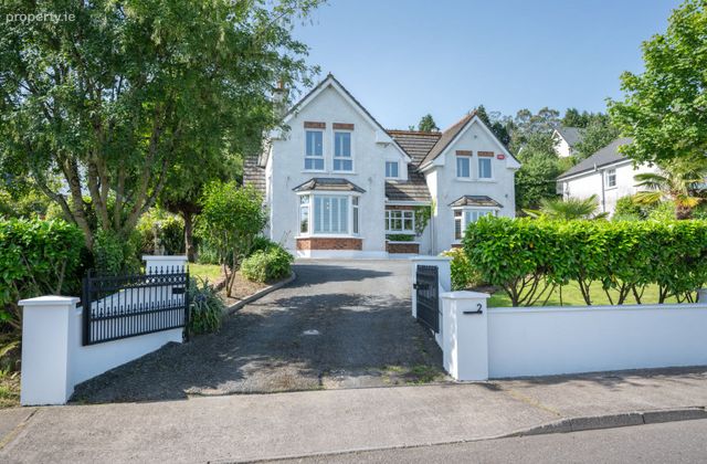 2 Copperalley Close, Greencloyne, Youghal, Co. Cork - Click to view photos