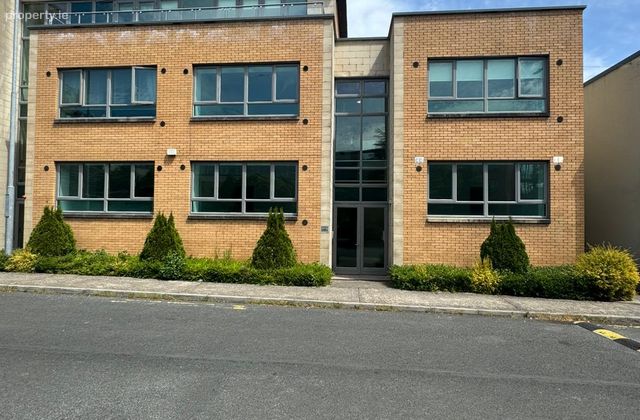 Apartment 1, Garrison Mews, Willow Avenue, Dublin 18, Dublin 18 - Click to view photos