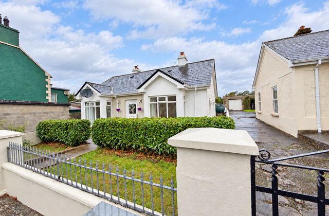 Cnoc Muire, Hill Street, Mohill, Co. Leitrim - Click to view photos