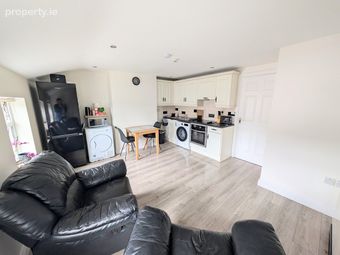Apartment 6, 6 Mcdonagh Street, Nenagh, Co Tipperary, Nenagh, Co. Tipperary - Image 3