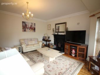 16 Derryknockane Close, Ballycummin Village, Raheen, Co. Limerick - Image 5
