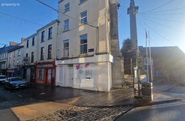 O Connell Square, Ennis, Co. Clare, Ennis, Co. Clare - Click to view photos