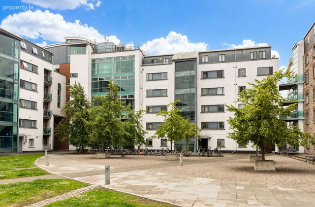 Apartment 98, The Old Distillery, Smithfield, Dublin 7 - Click to view photos