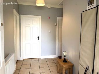 9 Sheehane, Birr Road, Roscrea, Co. Tipperary, Roscrea, Co. Tipperary - Image 3