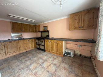 3 Rose Terrace, Main Street, Blackrock, Co. Louth - Image 4