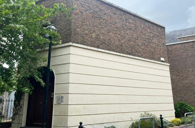 6 Windsor Place, Pembroke Street Lower, Dublin 2, Dublin 2 - Click to view photos