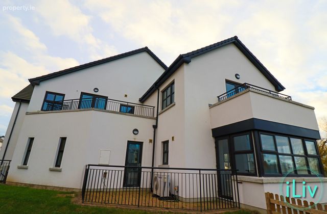 13 Cois Sraithan, Ballyboughal, Co. Dublin - Click to view photos