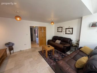 65 Finn Eber Fort, Dublin 11, Finglas, Dublin 11 - Image 2