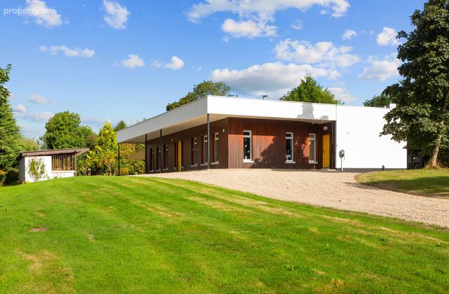 Hawthorn Lodge, Pallas Lower, Gorey, Co. Wexford, Kilanerin, Co. Wexford - Click to view photos
