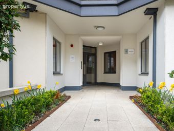 451 Kilmainham Square, Kilmainham, Dublin 8 - Image 2