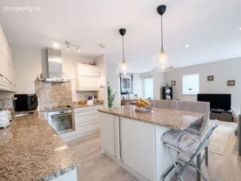 169 Castlecurragh Vale, Mulhuddart, Mulhuddart, Dublin 15 - Image 5