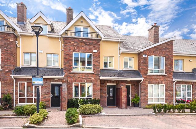 11 St Edmunds Park, Lucan, Co. Dublin, Lucan, Co. Dublin - Click to view photos