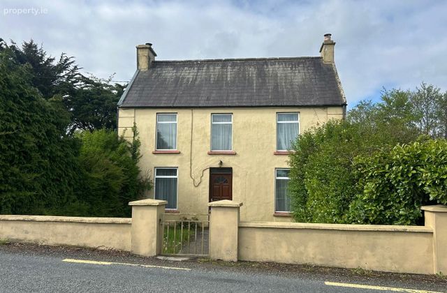 Ballydaly, Rathmore, Millstreet, Co. Cork - Click to view photos