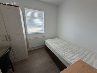 10 Briot Drive, Templars Hall, Waterford City Centre, Co. Waterford - Image 3