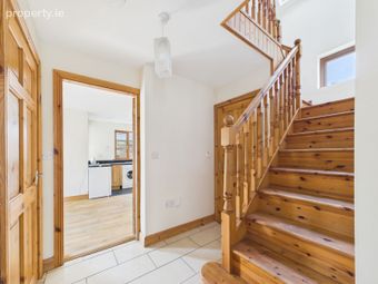 18a Wilton Lawn, Glasheen, Co. Cork - Image 4