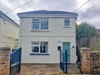 41a Carriglea Gardens, Dun Laoghaire, Co. Dublin
