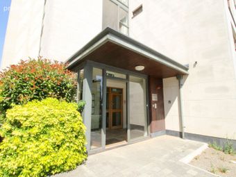 10 Castlegate Way, Adamstown, Lucan, Co Dublin, Adamstown, Co. Dublin - Image 2