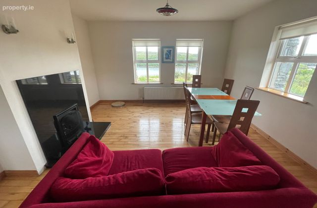 Cushatrough, Claddaghduff, Galway, Claddaghduff, Co. Galway - Click to view photos