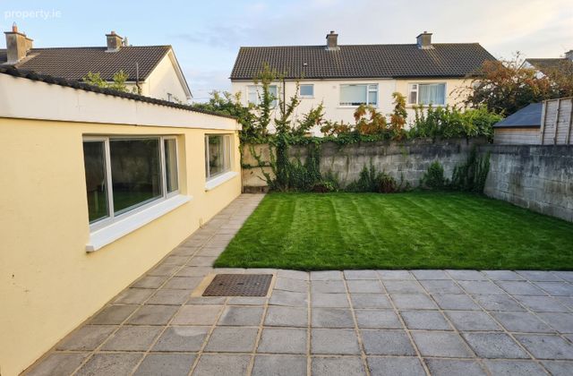 Orchard Grove, Dublin 15, Coolmine, Dublin 15 - Click to view photos