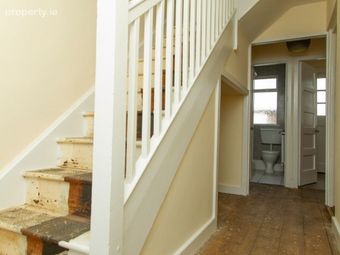 33 Loreto Crescent, Rathfarnham, Dublin 14 - Image 2