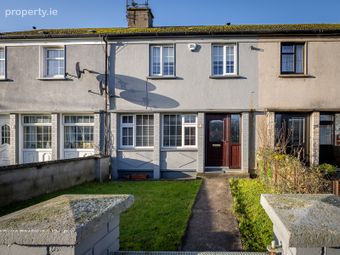 15 Collins Park, Carrick-on-suir, Co. Tipperary, Carrick-on-Suir, Co. Tipperary - Image 2