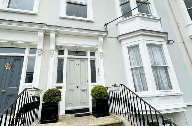 Flat 3, 23 Clarinda Park East, Dun Laoghaire, Co. Dublin - Click to view photos