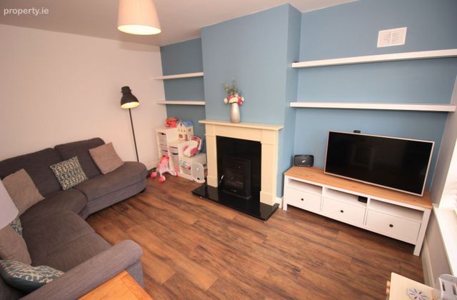 5 Glen Dara Lawn, Ard Cashel, Glanmire, Co. Cork - Click to view photos