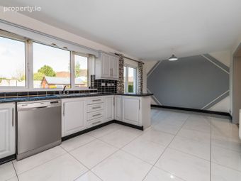 57 Rheban Manor, Athy, Co. Kildare - Image 4