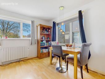 205 Castlecurragh Heath, Mulhuddart, Dublin 15 - Image 4