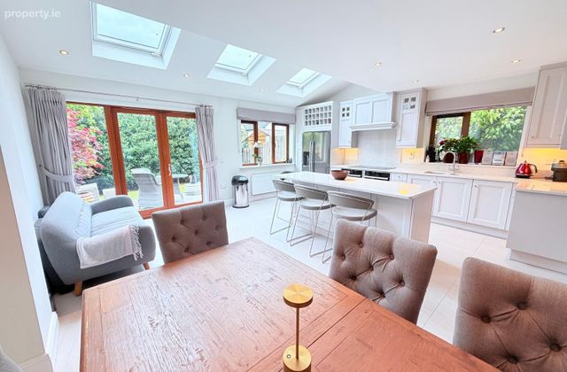 12 Manor Avenue, Maryborough Ridge, Douglas, Co. Cork - Click to view photos