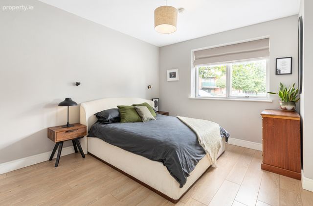 15 Clonbern, Phoenix Park Racecourse, Castleknock, Dublin 15, Castleknock, Dublin 15 - Click to view photos