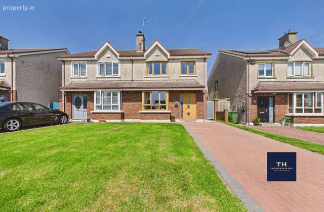 24 The Estuary, Somerville, Tramore, Co. Waterford - Click to view photos