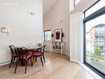 308 The Park, Clon Brugh, Aiken's Village, Sandyford, Sandyford, Dublin 18 - Image 3