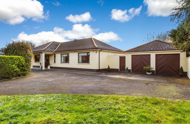Piercetown, Dunboyne, Co Meath, Blackbull, Co. Meath - Click to view photos