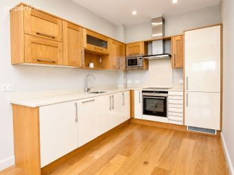 Apartment 395, The Oak, Trimbleston, Goatstown, Dublin 14 - Image 4