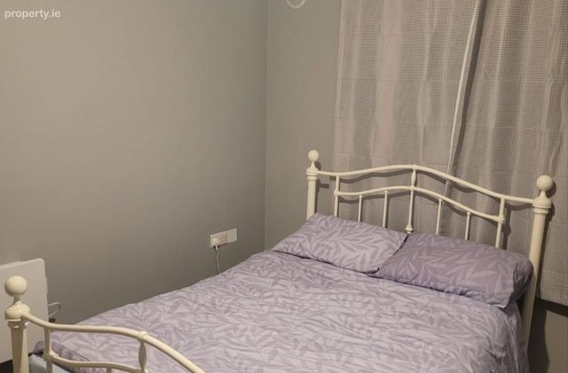 Ballinlig, Broadford, Co. Kildare - Click to view photos