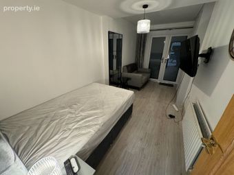 43 Lakelands Close, Stillorgan, Stillorgan, Co. Dublin - Image 4