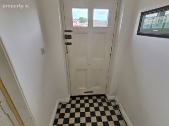 35 Ridgepool Village, Ballina, Co. Mayo - Image 4